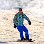 snowboarding man winter